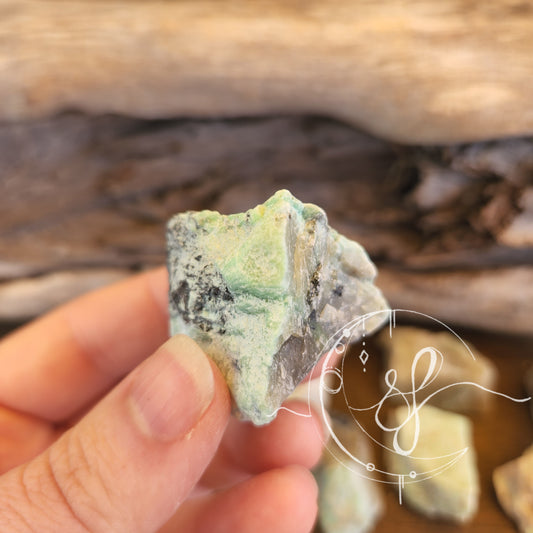 Green Moonstone Raw