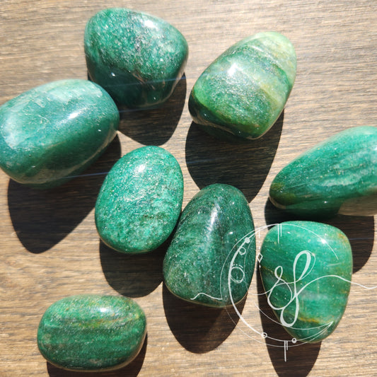 High quality green aventurine hand cut tumbles she fire