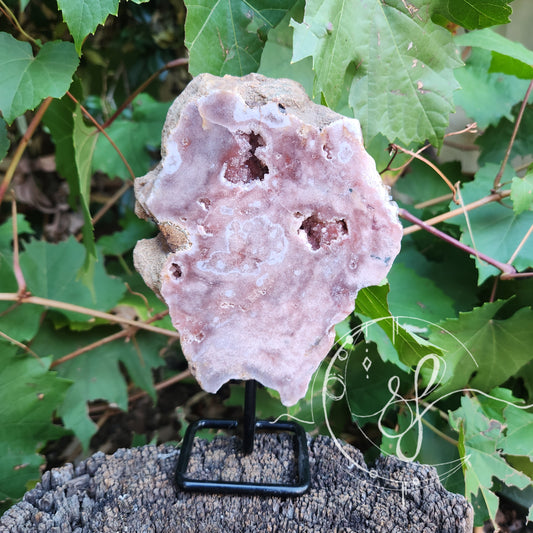 Pink Amethyst stand She Fire